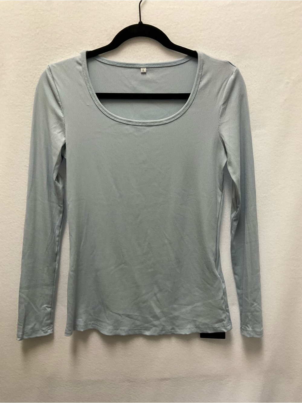 Light Blue Women's Scoop Neck Long Sleeve Top